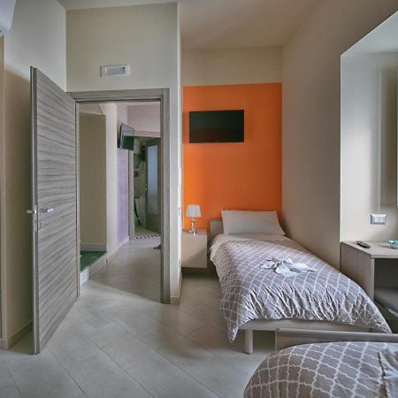 La Madonnina Hotel Nicosia Buitenkant foto