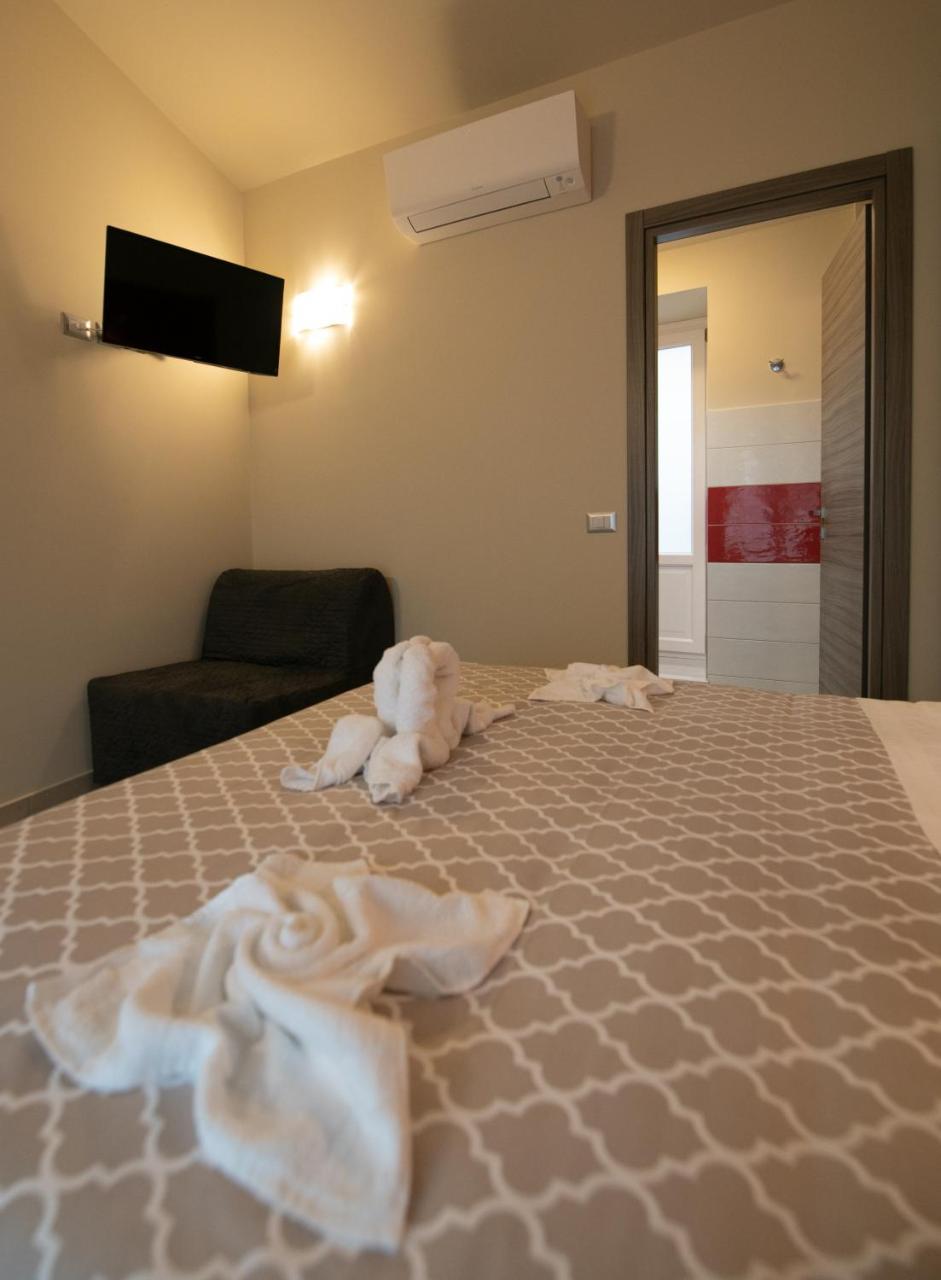 La Madonnina Hotel Nicosia Buitenkant foto