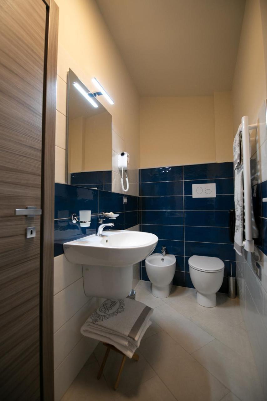 La Madonnina Hotel Nicosia Buitenkant foto